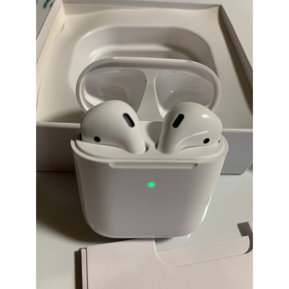 Apple Air Pods Model A2031 (2nd Generation) with Charging Case + Lightning Cable - Picture 1 of 11